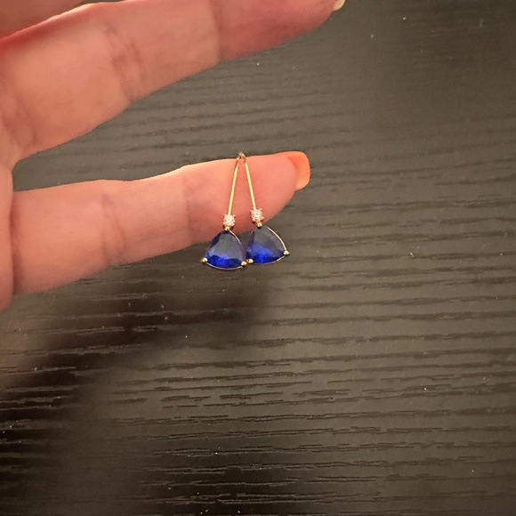 Beautiful Earth Blue Crystal Drop Earrings New No Tags - Picture 3 of 4